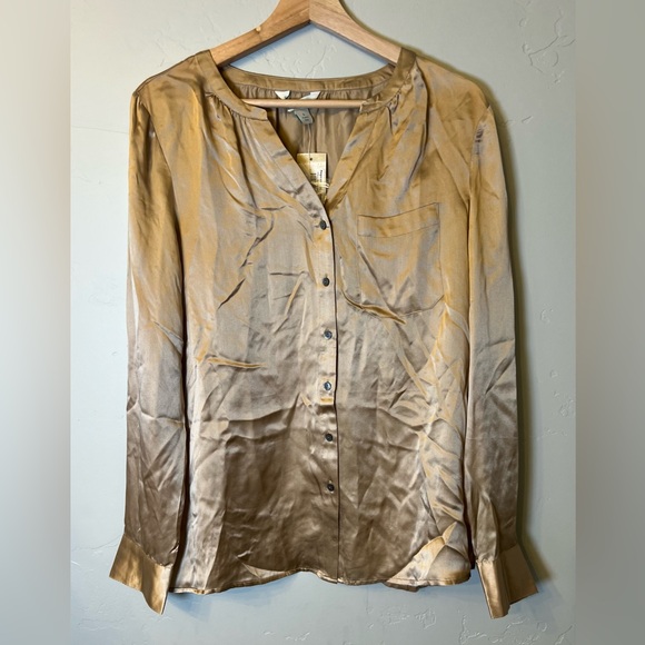 Sundance Women’s Silk Button Down Long Skeeve Top Size Small - Picture 1 of 7